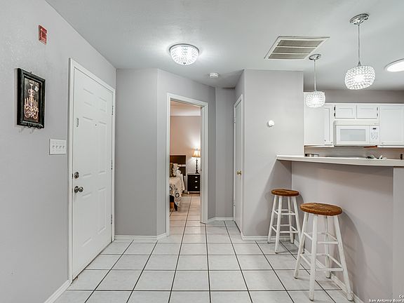3rd image of 4107 MEDICAL DR #6106