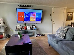 43 Berlin St APT 406, Clinton, MA 01510