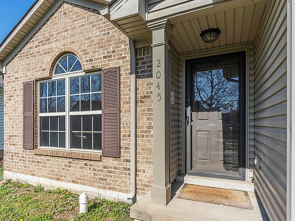 3rd image of 2045 Stonewood Ln