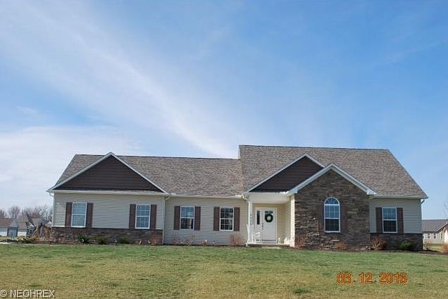 1st image of 6600 Scenic Woods Dr