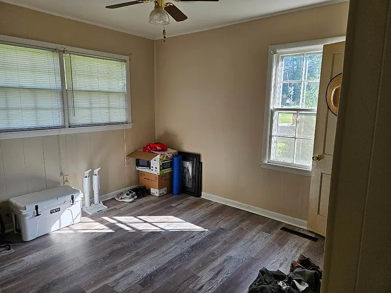 3309 Pines Rd — Photo 3