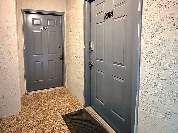 3rd image of 854 Edelweiss Strasse #502