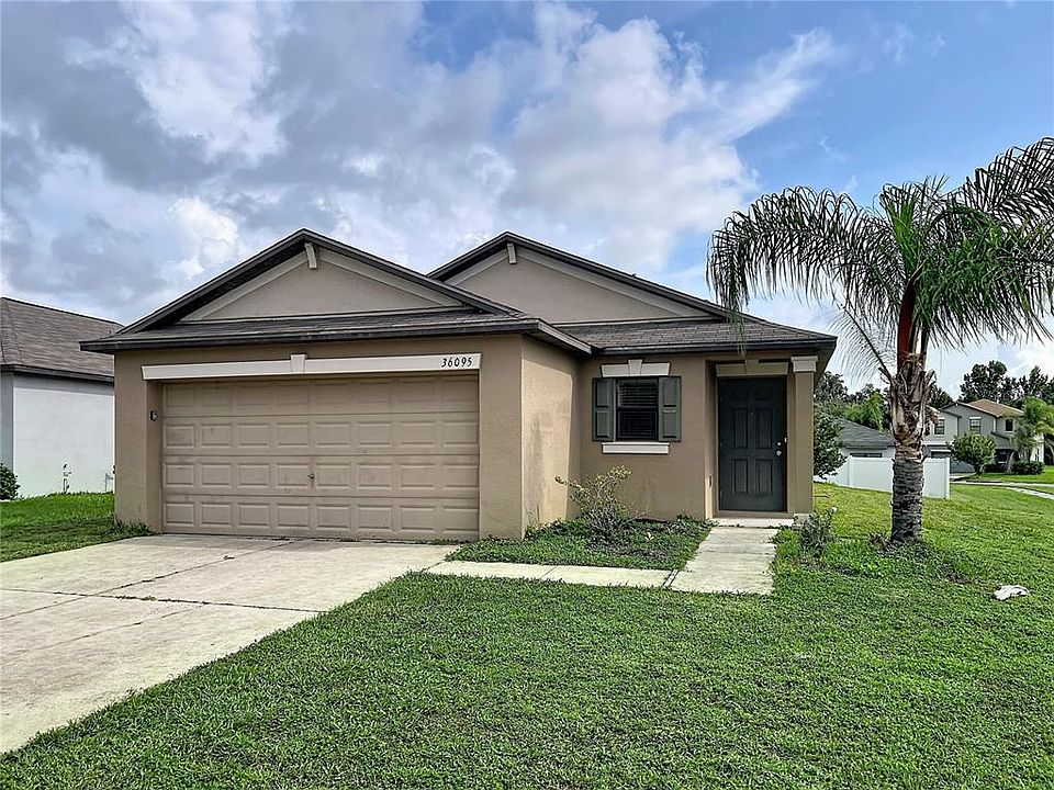 1st image of 36095 CARRIAGE PINE COURT