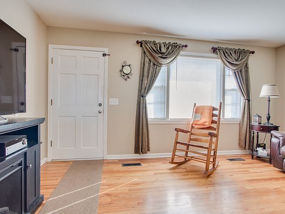 5th image of 508 Taryton Dr