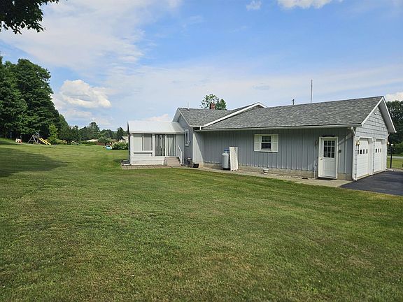 3rd image of 168 Morin Drive