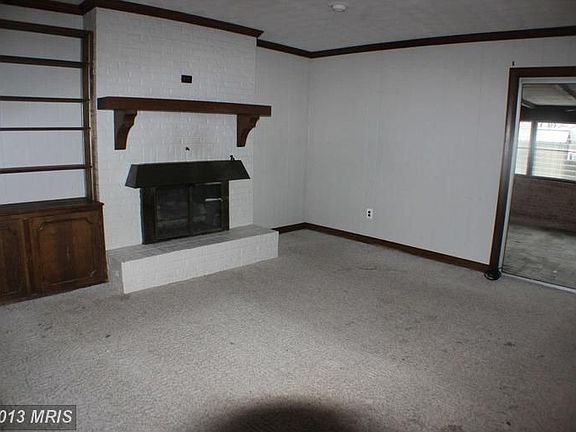 2nd image of 121 Gill St