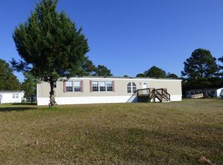 600 Leatherback Ct, Hubert, NC 28539