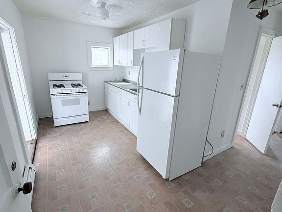 Kitchen New Oven
(Image does not show)