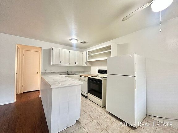 2nd image of 122 W Ida Ave APT 3