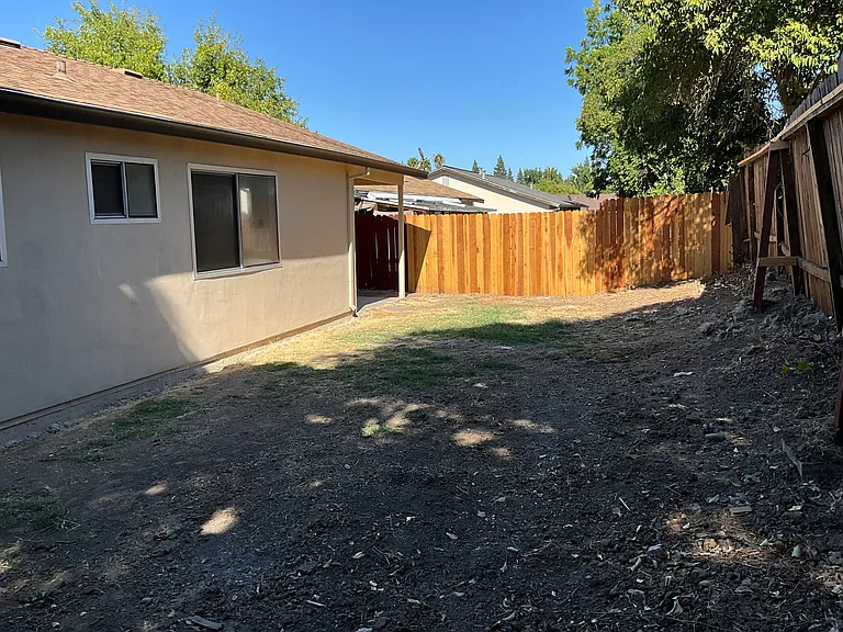 7326 Salazar Dr — Photo 21