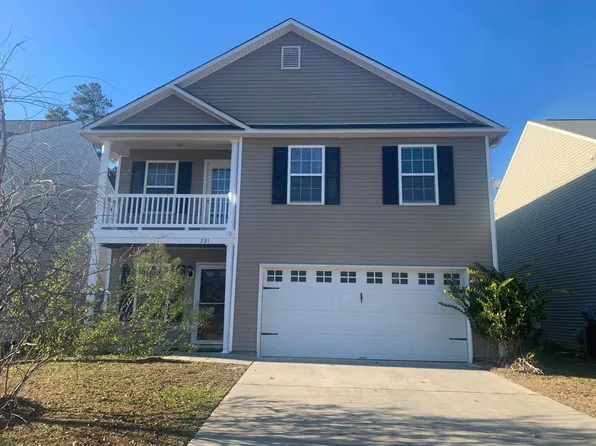 221 Sunday Silence Ln, Elgin, SC 29045