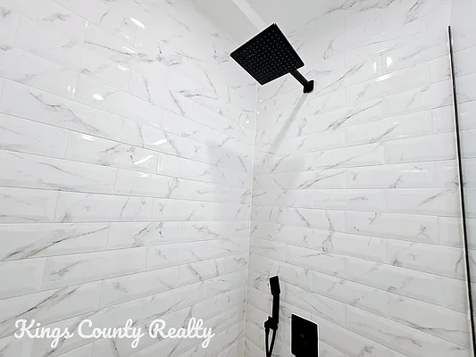 Rented by ERNY LLC | media 22