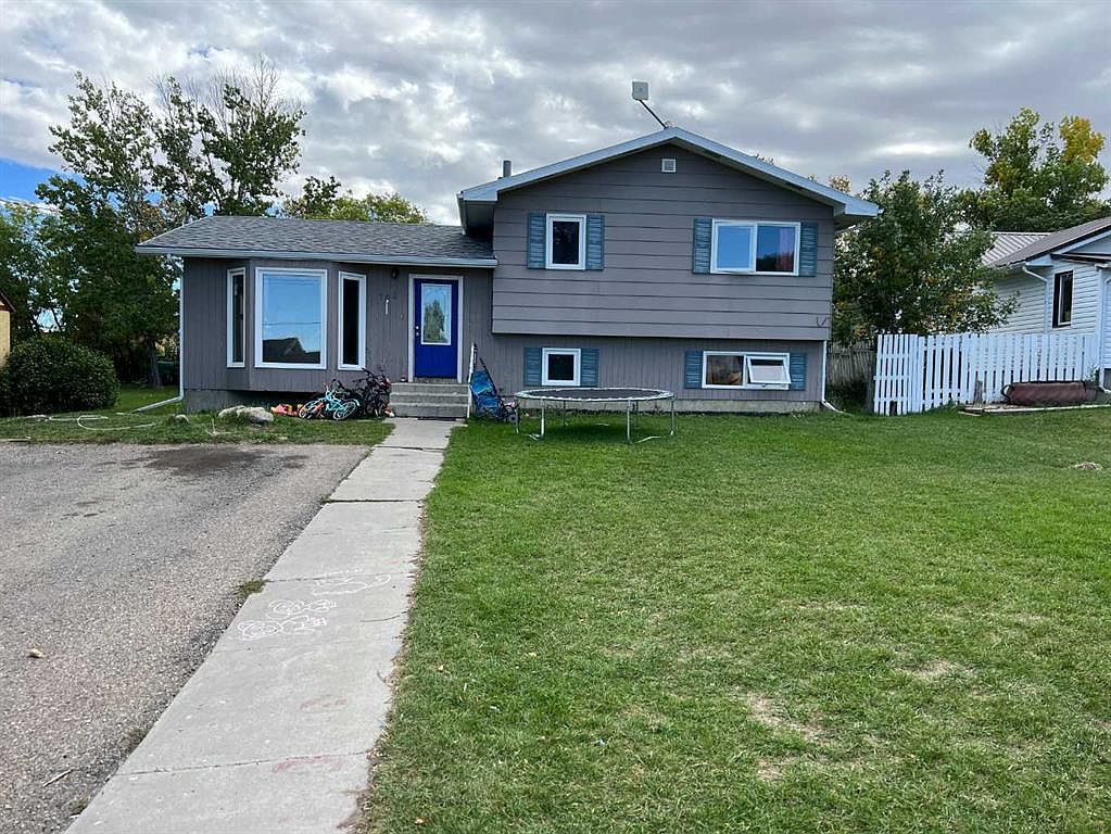 762 W 1st St E, Cardston, AB T0K 0K0 MLS A2081023 Zillow