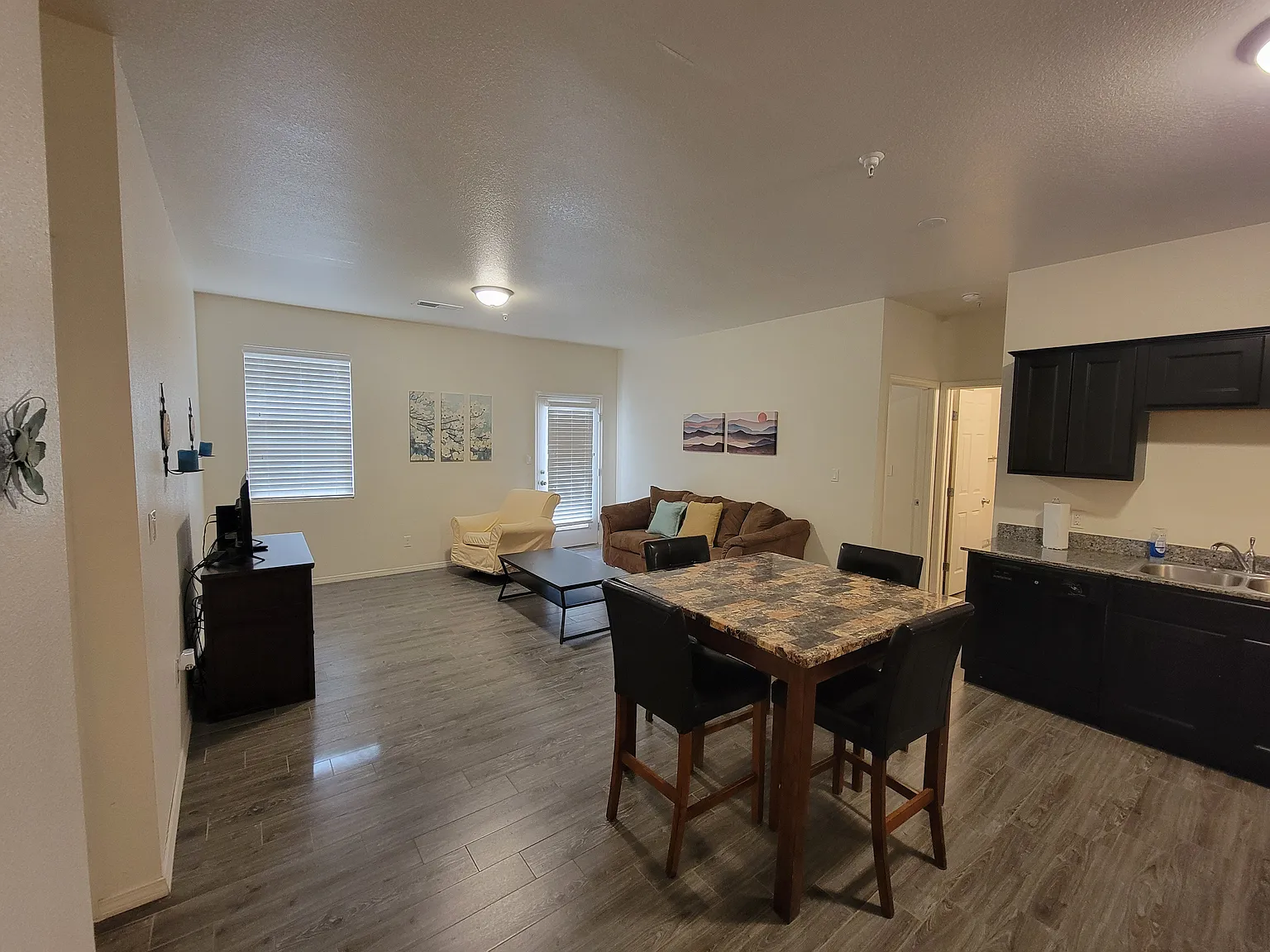 Artesia Apartments — Photo 2
