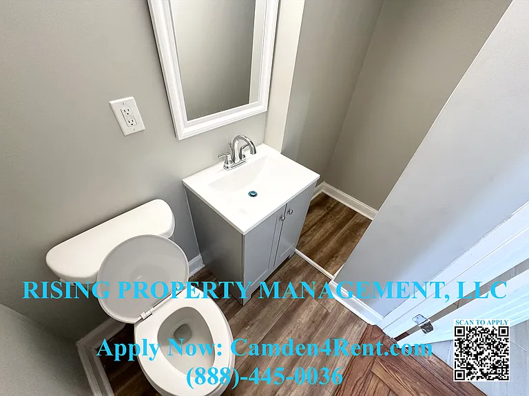 749 Spruce St — Photo 5