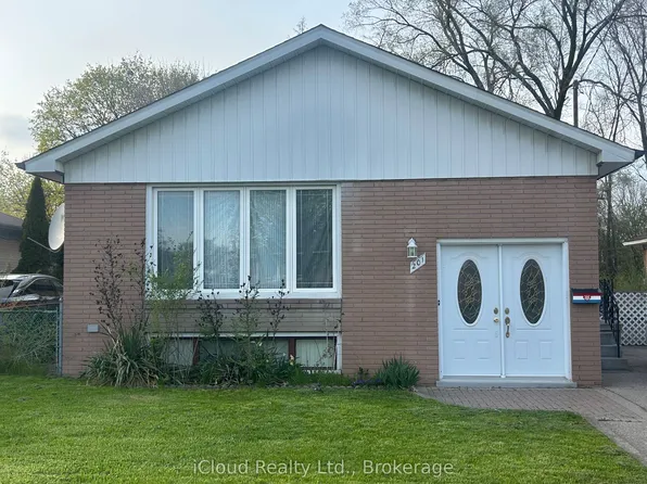 201 Thistle Down Blvd, Toronto, ON M9V 1K4