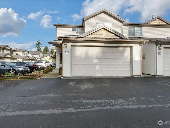 2nd image of 418 17th Street SE #10A
