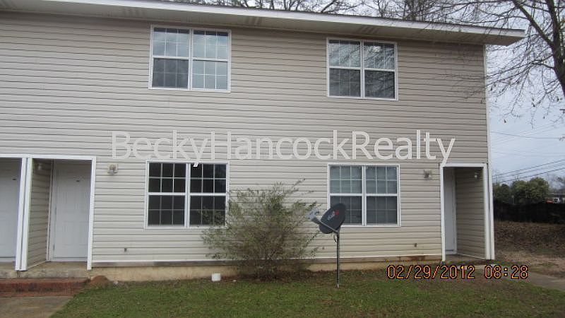 2nd image of 100-A Gunter Ln