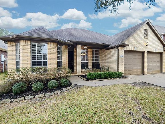 3rd image of 2114 Highland Bay Ct