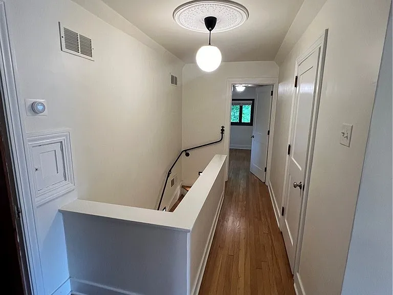 127 Westland Dr — Photo 17