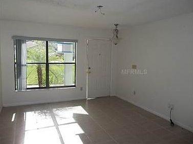 3rd image of 33905 Grant Ave