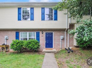 424 Ridgefield Ave, Stephens City, VA 22655