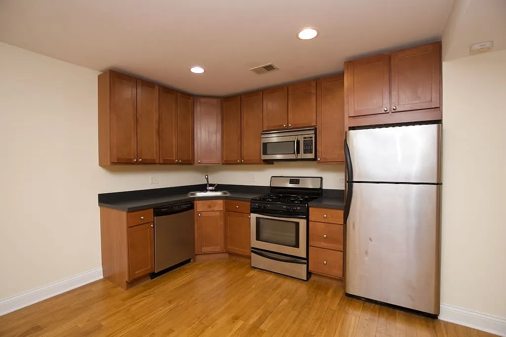 Photo 2 of 20 - 2834 N Albany Ave #6H - Chicago, IL Building Photo - 2834 N Albany Ave #6H