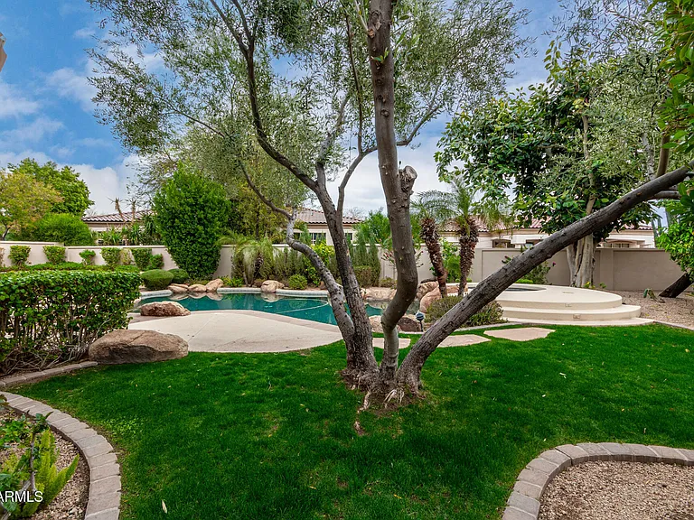8317 E Feathersong Ln — Photo 5