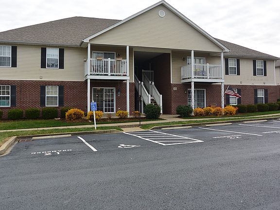 3rd image of 173 Central Blvd APT 18
