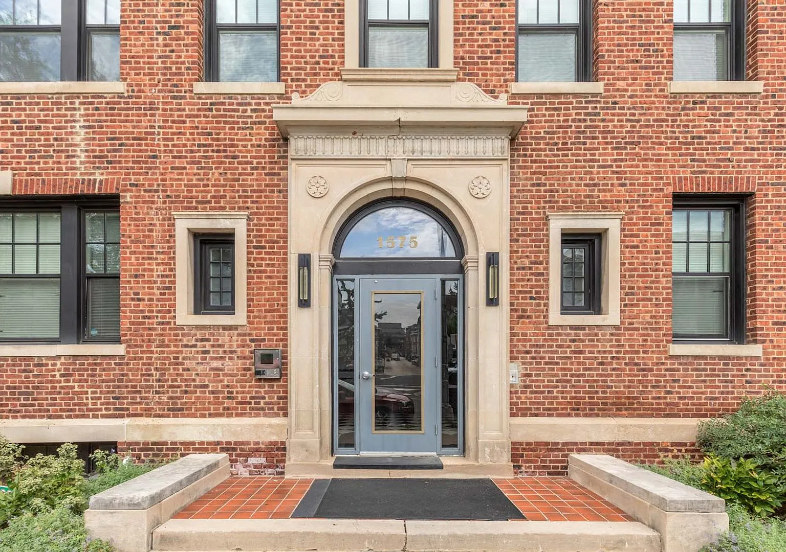 Carraway - 1575 Spring Pl NW — Photo 1