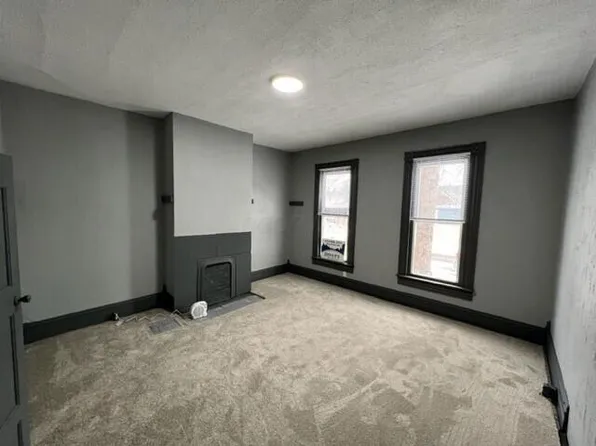 409 Mead St #409/409-1/2, Zanesville, OH 43701