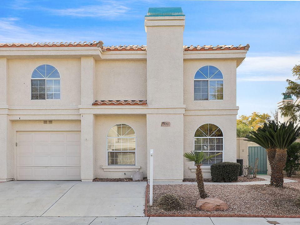 1st image of 909 Grammy Dr