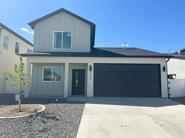 2461A Ross Rd — Photo 1