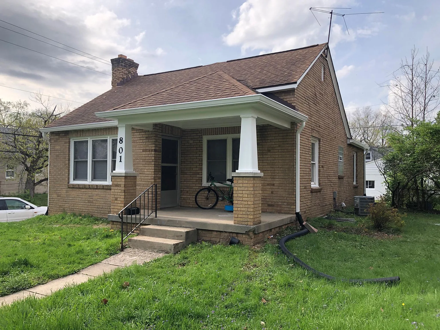 801 Berkley Rd photo 1