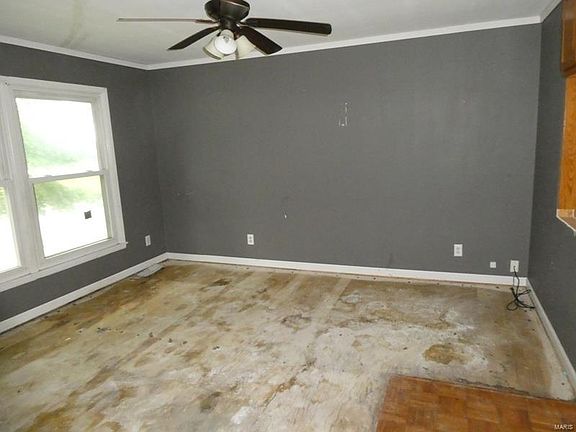 2nd image of 268 W Lincoln St