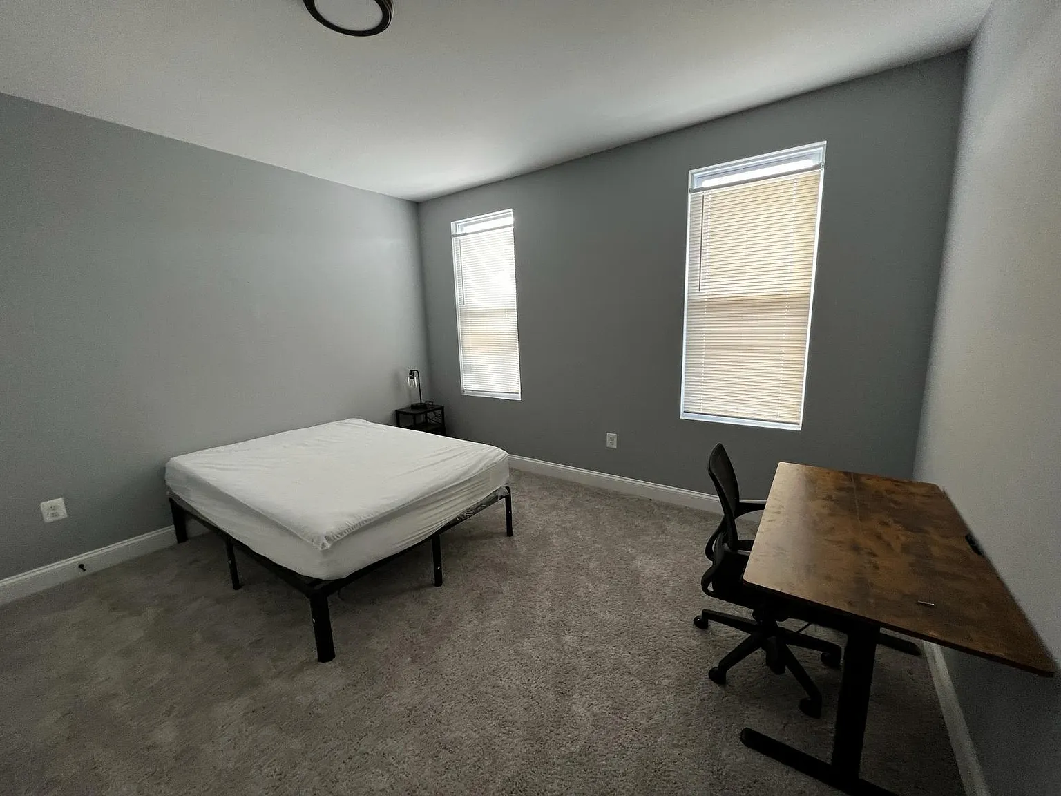 4 bed, 2.5 bath, 1728 sqft, $728 — Photo 3