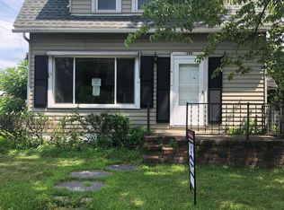 908 Fairview Ave, Stroudsburg, PA 18360