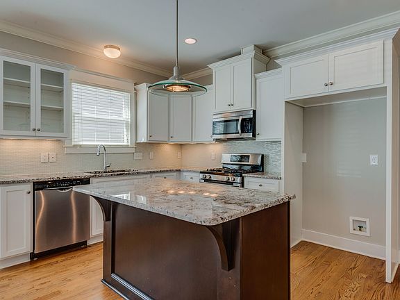 5th image of 3506 Wrenwood Dr #B