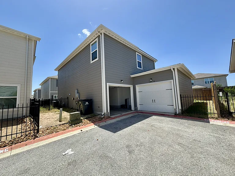 10818 Emerick St — Photo 26