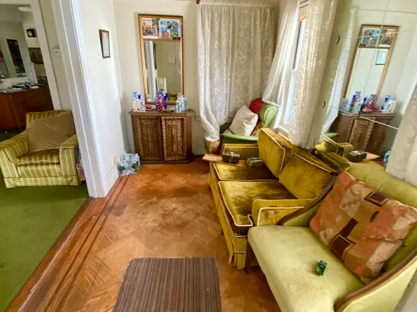 190-59 112th Avenue image 4 of 7