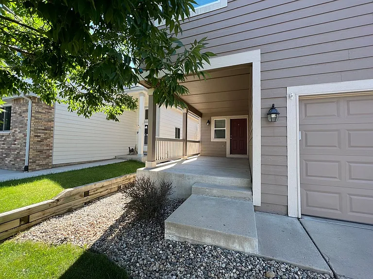 10441 Devonshire St — Photo 3