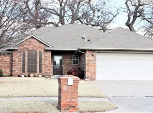928 Noel Dr, Yukon, OK 73099