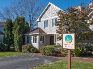 15 Hammersmith Road #27, Newport, RI 02840