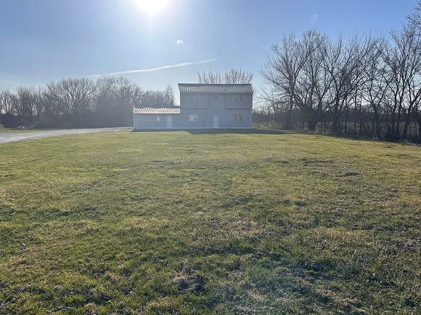 407 S Warren Ave, Prole, IA 50229