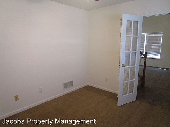 5th image of 1704 Juniper Dr
