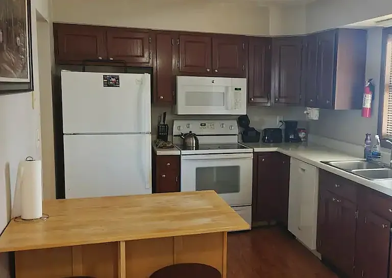 5308 Pine Grove Dr NE — Photo 6