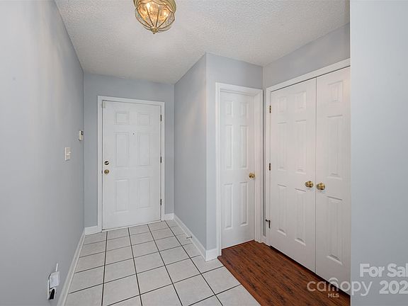 4th image of 3120 Longspur Dr #109