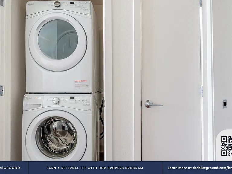 Washer/Dryer in Apartment