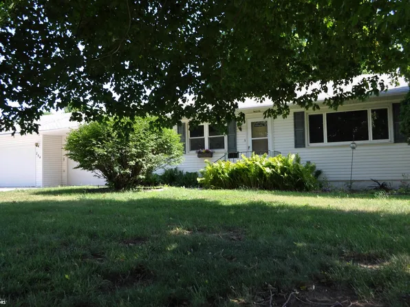 264 E 18th St, Carroll, IA 51401