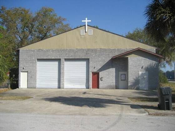 1st image of 550 Tropic St